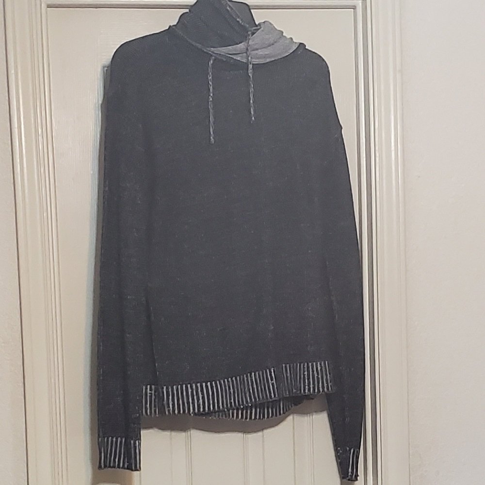 ❣️SALE❣️ Signature Studio Medium Gray Funnel Neck Hoodie